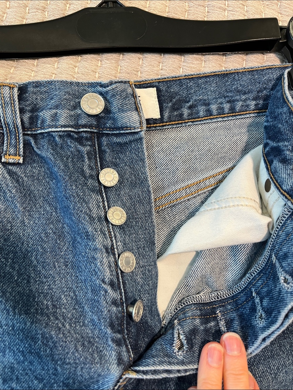 AGOLDE Dee Rolled Hem High Rise Denim Shorts in Enamor 24 - Picture 6 of 6